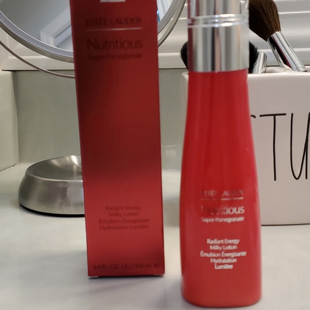 Estee Lauder Lotion - Picture 2 of 5